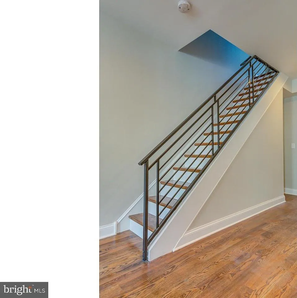1820 Fernon St — Photo 2