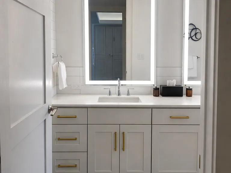 930 Commerce St #703 — Photo 17