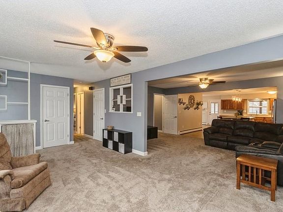4th image of 130 Summerhays St