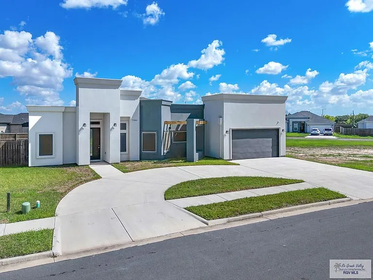 7283 Rain Forest Dr — Photo 4