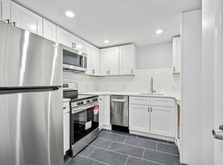 4365 Main St #3R, Philadelphia, PA 19127