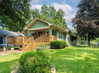 3917 NE Chaumiere Rd, Kansas City, MO 64117