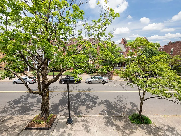 2713 W Grace St — Photo 39