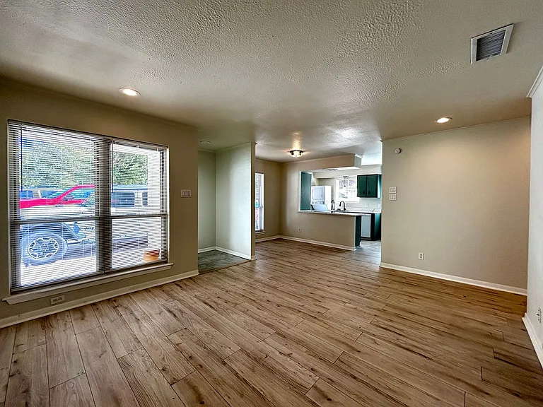 1005 W Martin Luther King Jr Blvd #B — Photo 14