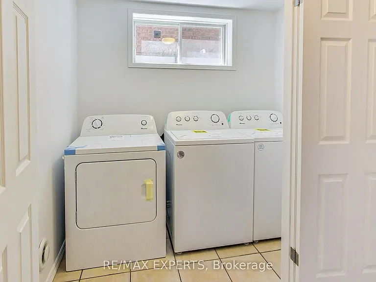 10 Butternut Dr — Photo 11