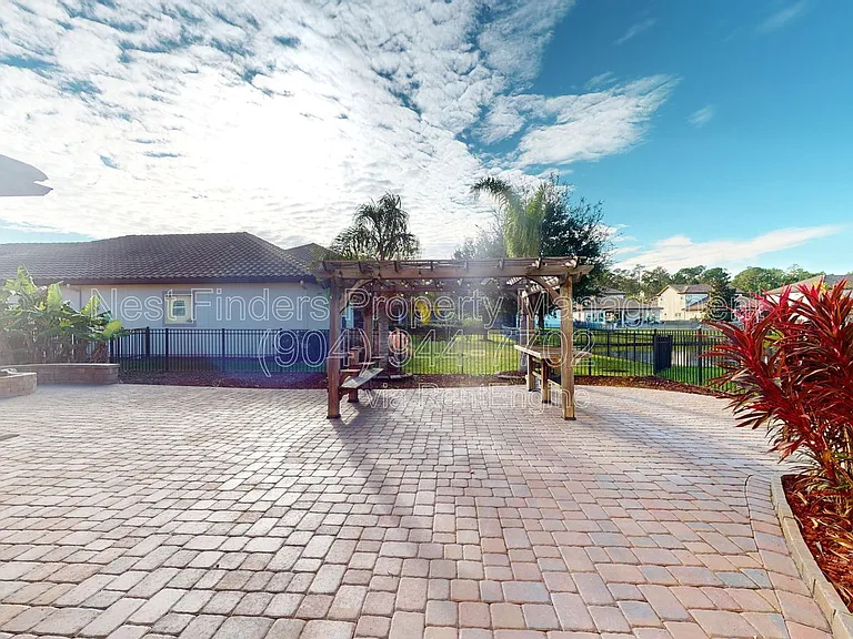 3060 Danube Ct — Photo 32