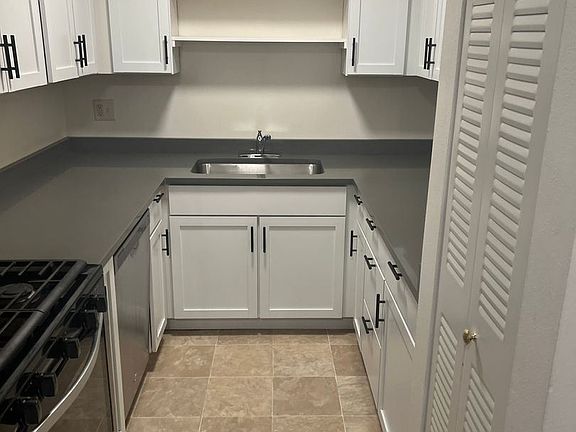 4th image of 9111 W Dixon St APT 1
