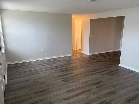 3rd image of 5122 Chet Dr
