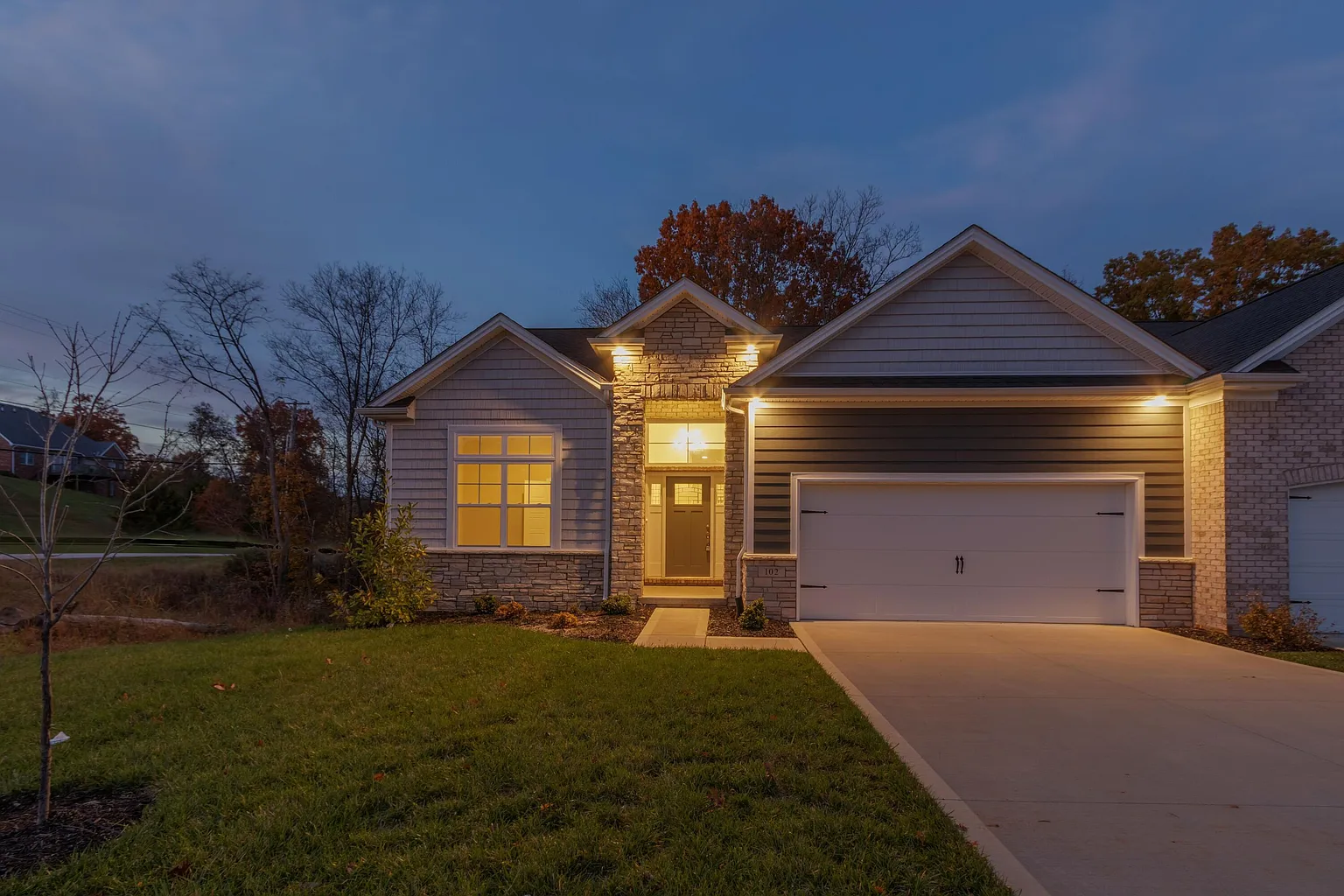 102 Hickory Grove Ct photo 1