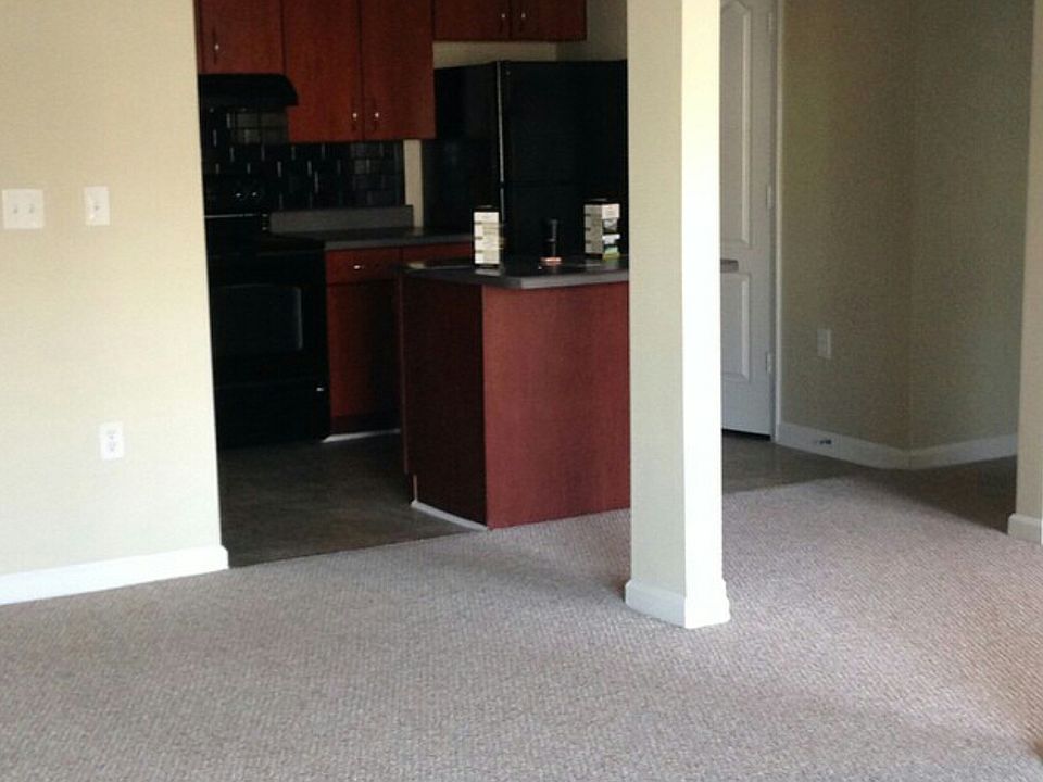 2nd image of 15308 Providence Cir