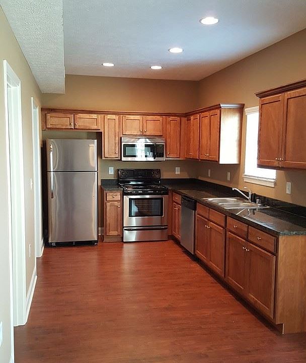 1st image of 324 Walnut Creek Ct