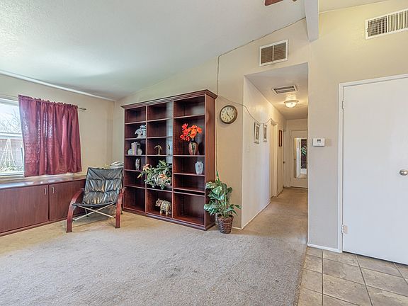 4th image of 1044 W Avenue J14