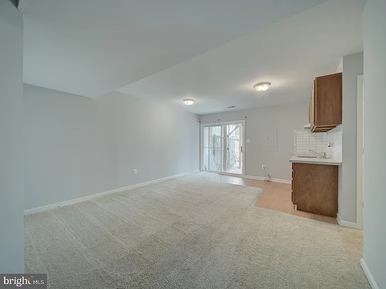 8241 Humphrey Ln — Photo 7
