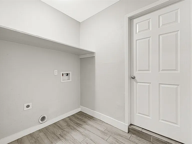 5009 Bataan Rd — Photo 15