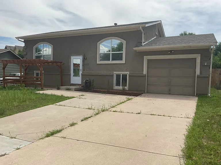 1473 Keith Dr — Photo 1
