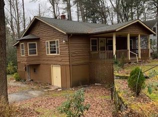 579 Chestnut St, Highlands, NC 28741