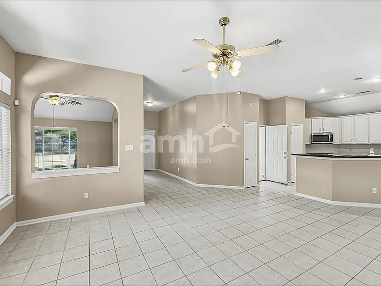 5 Paddock Pines Pl — Photo 7