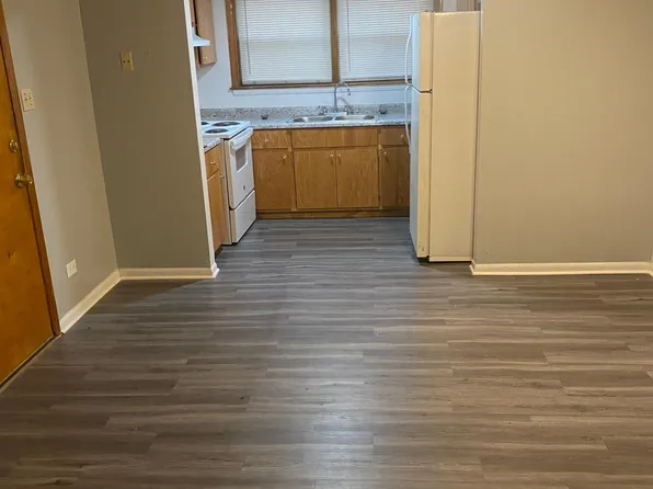 121 167th St #16, Calumet City, IL 60409