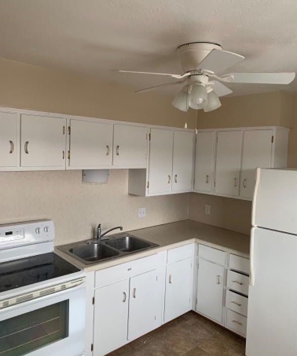 1st image of 3480 S 82nd St APT 4