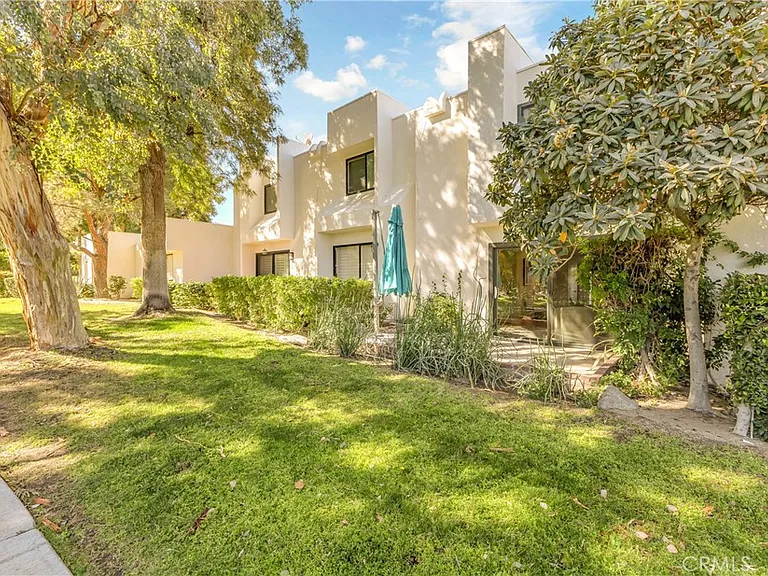 48792 Desert Flower Dr — Photo 41