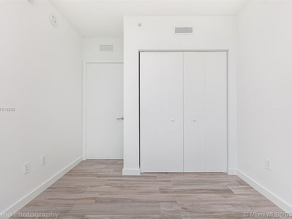 4th image of 1300 S Miami Ave Unit 3705