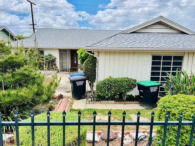 2100 Brightwood St — Photo 2