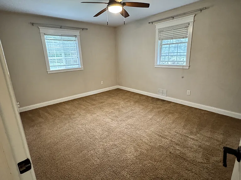 5201 Brighton Ln — Photo 7