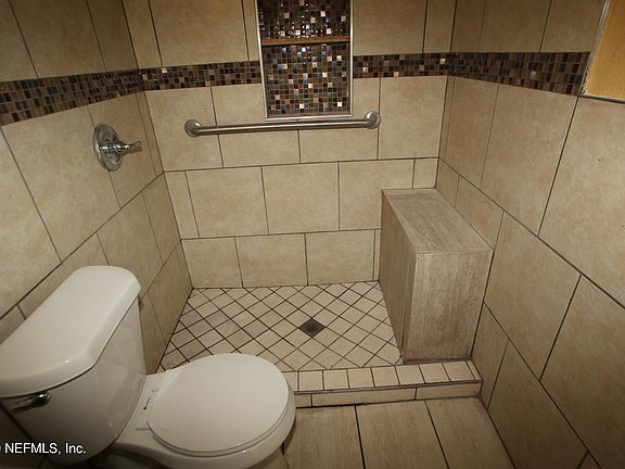 5th image of 4112 Owen Ave
