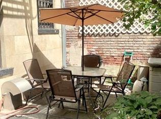 303 E 10th St #2R, New York, NY 10009