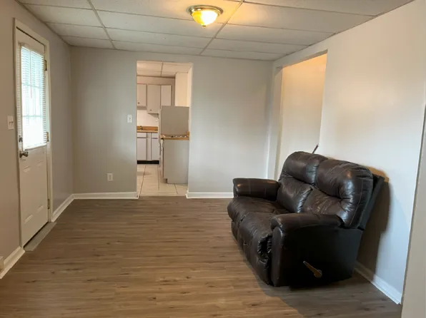 236 W Main St, West Carrollton, OH 45449