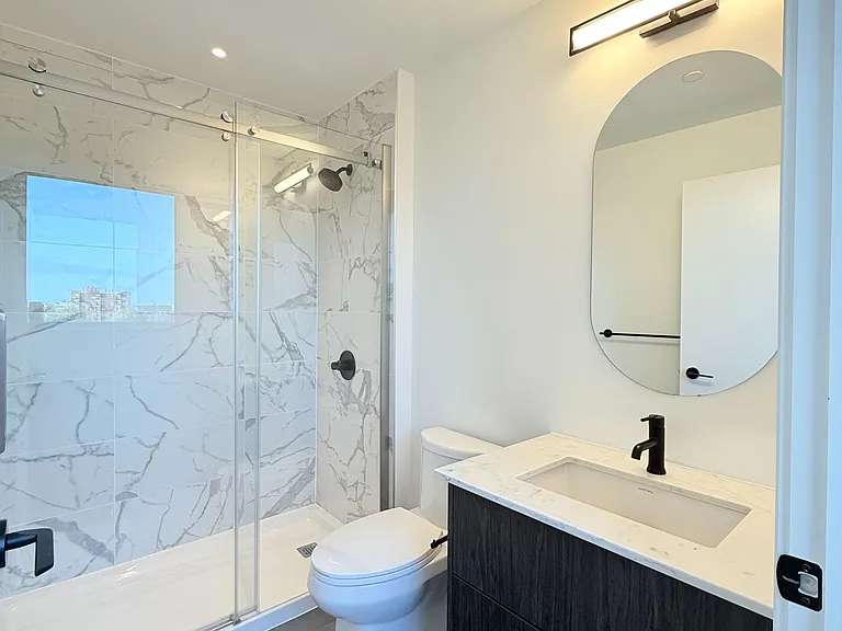 560 Rideau St #701 — Photo 12