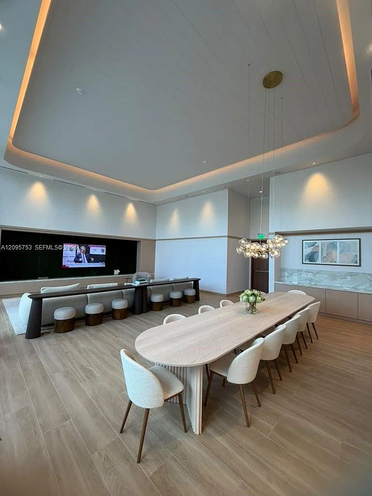 One Park Tower Condo 1204 — Photo 3