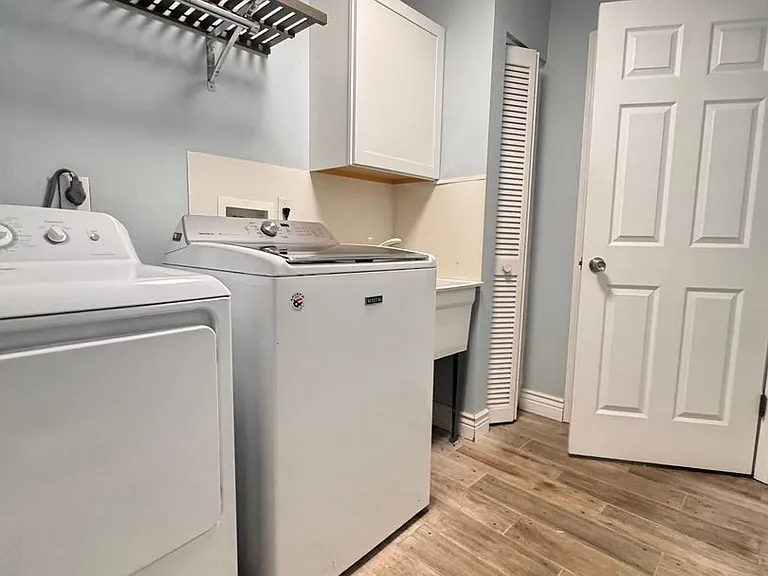 5619 Colonial Oaks Blvd — Photo 27