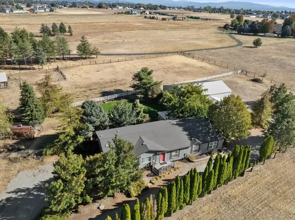 3707 W Strong Rd, Spokane, WA 99208