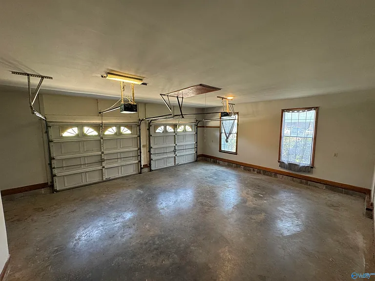 120 Roy Dr — Photo 34