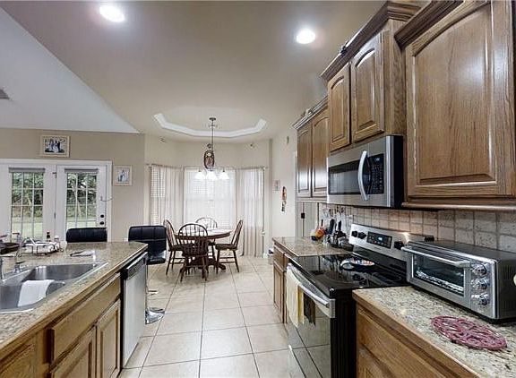 5th image of 1405 N Latisha Ln