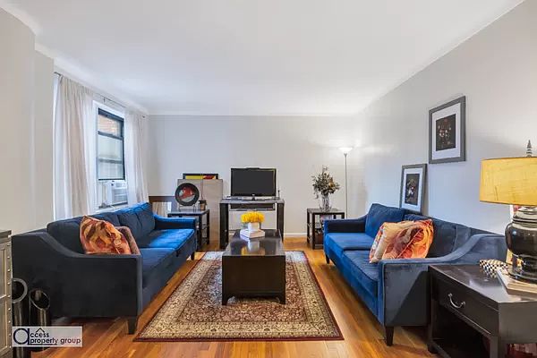 1st image of 98 Park Ter E APT 2A