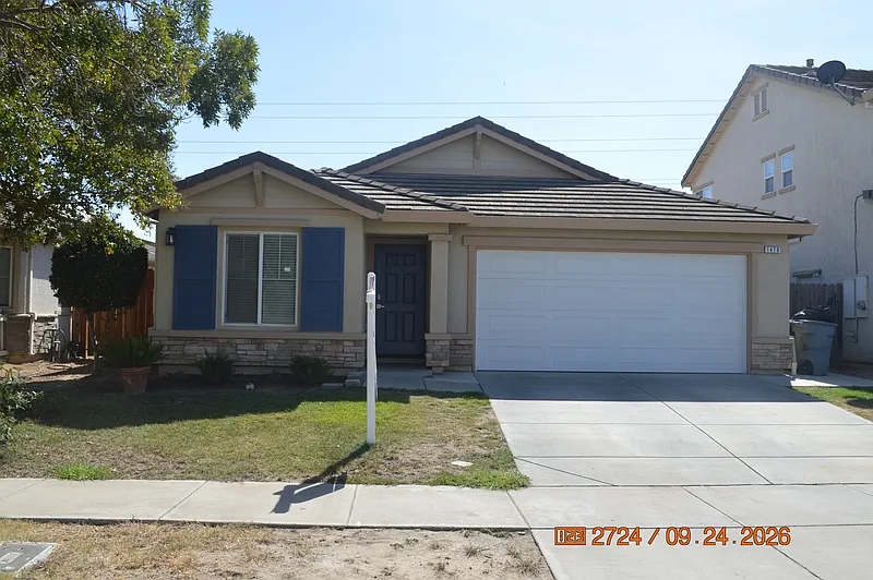 3 bed, 2.0 bath, 1603 sqft, $2,300 — Photo 1