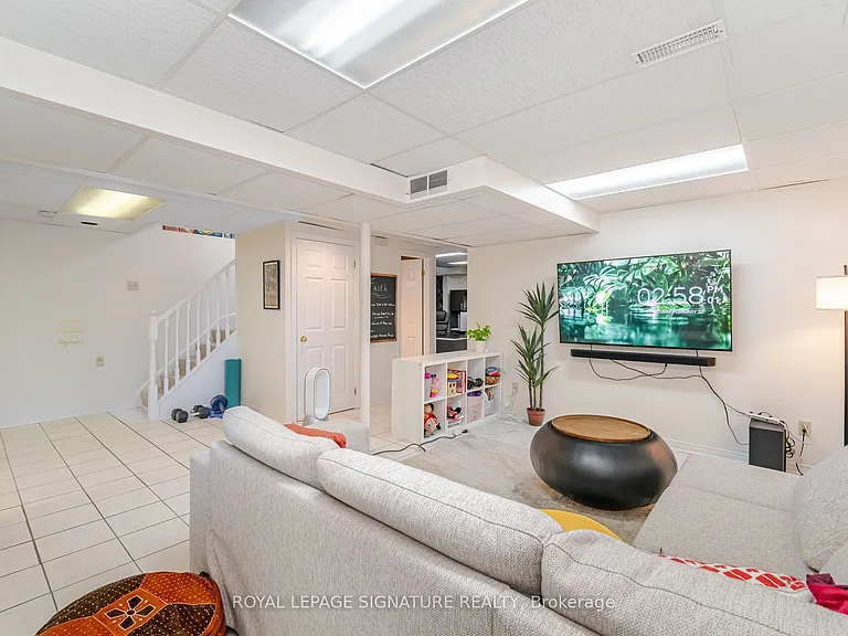 4426 Weeping Willow Dr — Photo 32
