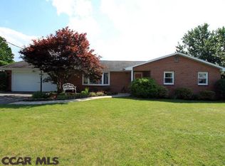 111 Sweeny St, Pleasant Gap, PA 16823