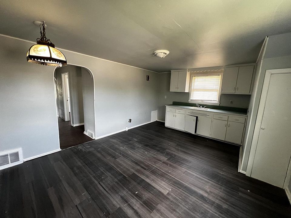 4952 North 25th STREET UNIT 4952A, Milwaukee, WI 53209 | Zillow