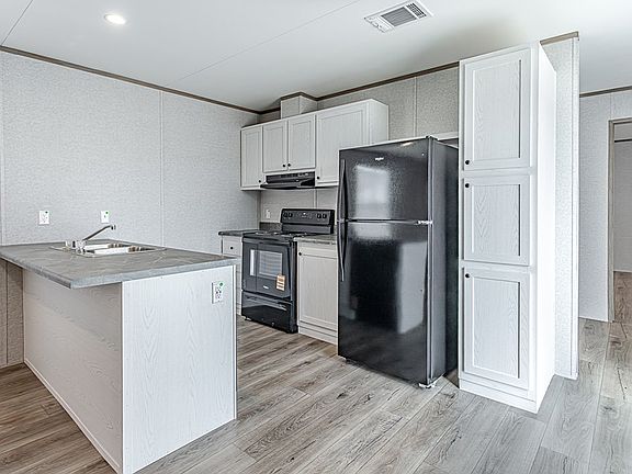 4th image of 14202 W Ramon St