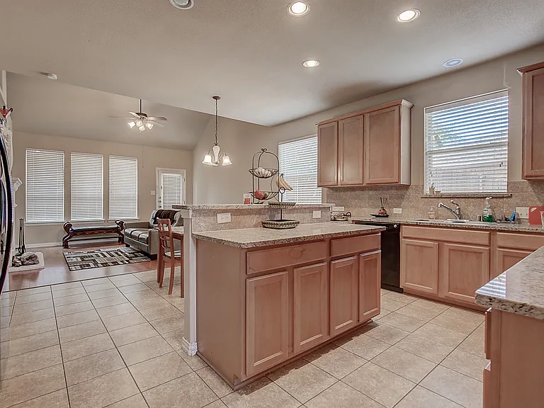 2832 Gooseberry Dr — Photo 11