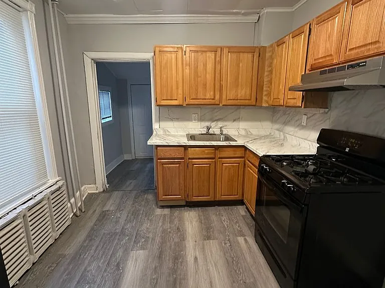 204 Fern St — Photo 4