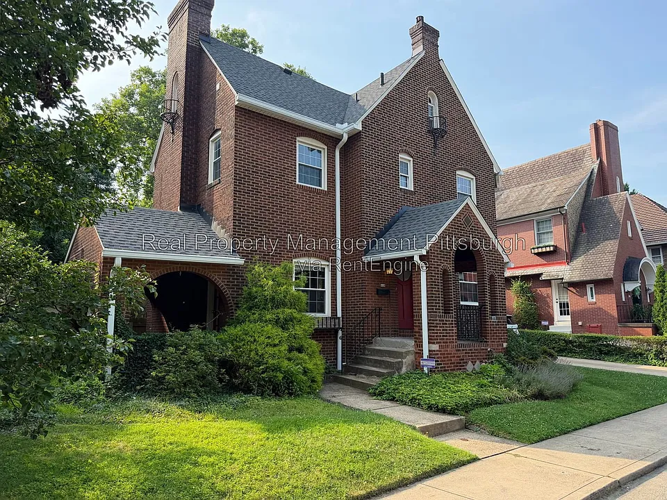 113 Bayard Pl
