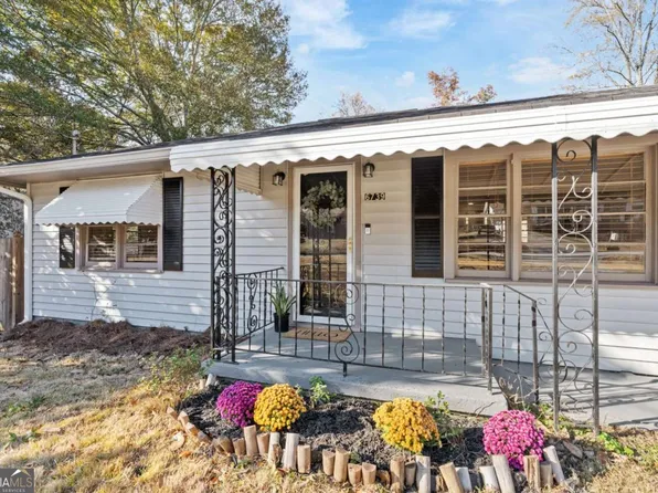 6739 Kull Dr, Lithia Springs, GA 30122