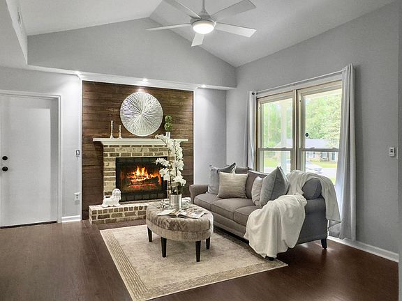 5th image of 166 Braly Dr