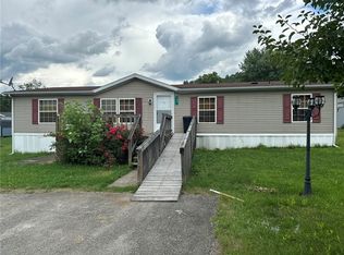 45 Pine Cir, Apollo, PA 15613