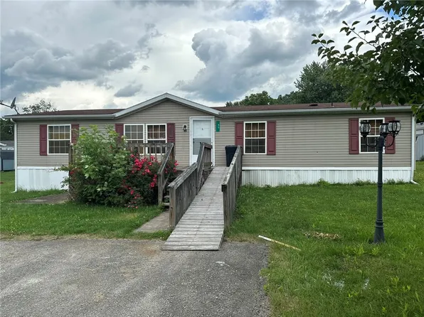 45 Pine Cir, Apollo, PA 15613