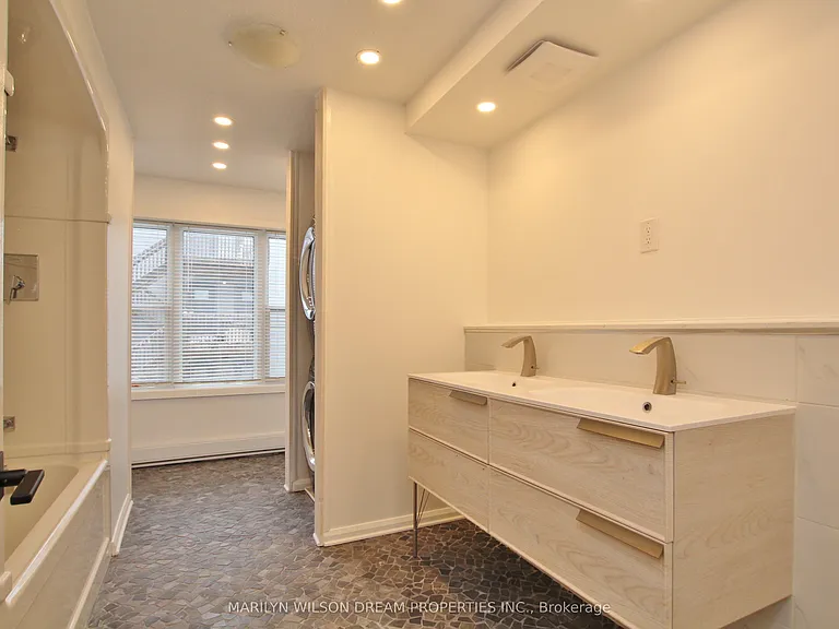 35 Donald St #3 — Photo 17